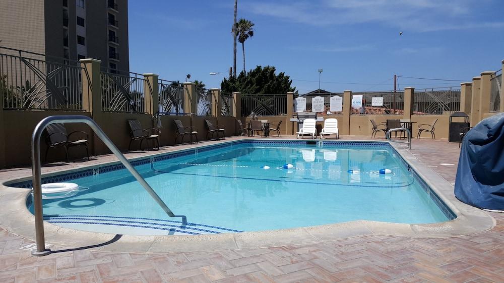 Pacific Shores Hotel 3*